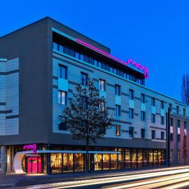 Moxy Duesseldorf South, hotell i Düsseldorf