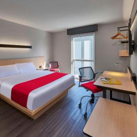 मैक्सिको सिटी में, होटल City Express by Marriott La Raza