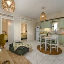 Kouses Estate Close To Matala,komo Beach & Faistos، فندق في Kousés