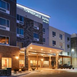 TownePlace Suites by Marriott Jackson، فندق في جاكسون
