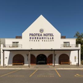 Viesnīca Protea Hotel by Marriott Cape Town Durbanville pilsētā Belvila