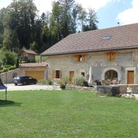 Maison au cœur du Jura, hotel in Saint-Laurent-en-Grandvaux