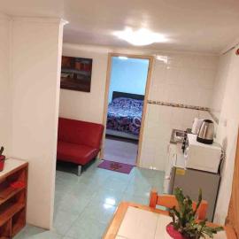 Arriendo para dos personas en pleno centro de Horcón a pasos de la Caleta