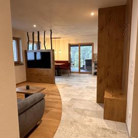 Chalet Aurora - Private Secluded Spa Escape with Hot Tub, Sauna and Garage โรงแรมในซาน เจเนสิโอ อาเตสิโน
