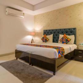 Tipsyy Inn Suites 007, hotel in Gurgaon
