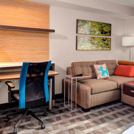 TownePlace Suites by Marriott Parkersburg, хотел в Паркърсбърг