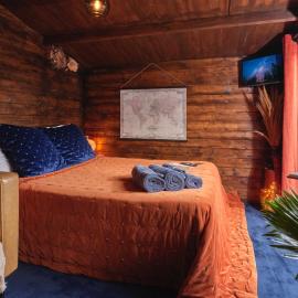 Viesnīca La Cabane de l'Explorateur - Hébergement insolite avec spa pilsētā Šolē