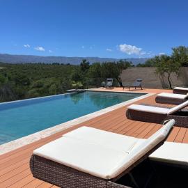Bellamontagna Suites, hotel i Mina Clavero