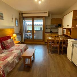 Studio Acacia Brides Les Bains, hotel in Brides-les-Bains
