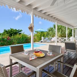 Rare 3BR ocean view villa with private pool, Hotel in Dickenson Bay