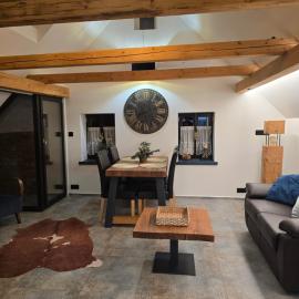 Podkrovní stylový mezonetový apartmán