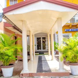 RESIDENCE HOTEL Moungali, khách sạn ở Brazzaville