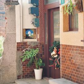 Old wooden window bungalow B&B
