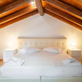 Elena Old Town Lovely Corfu Apartment 1, hotel in Corfu