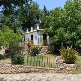 트라피체에 위치한 호텔 Cabañas Cerro Colonial