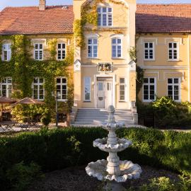 Saniertes Gutshaus mit Komfort und privater Sauna
