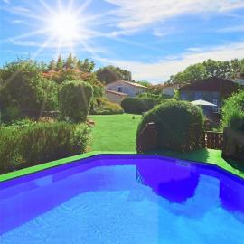 Cottage l'Atelier, aire de loisirs avec piscine, hotel en Marigny