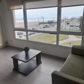 Departamento vista al mar, con cochera cubierta y pileta, hotel u gradu 'Necochea'