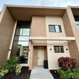 Luxury Home 7 Min Disney Universal 3BR4BA - Hot Tub
