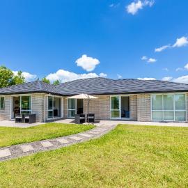 The Lakeside - Tauranga Holiday Home