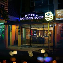 Swing & Pillows - Golden Roof Hotel Seri Iskandar, Ipoh, hotel di Seri Iskandar