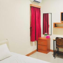 RedDoorz Near Tj Uban Bintan Utara, hotel a Tanjunguban