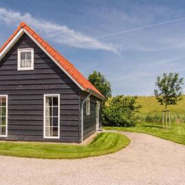 Sfeervol en gezellige Zeeuwse Cottage 5 personen, Hotel in Wemeldinge