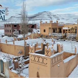 Auberge & Restaurant Agoudal، فندق في Agoudal
