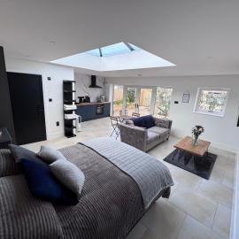 The Hide Away By The Garden Spa Stays - Hot Tub