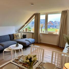 Ferienwohnung Deichblick, хотел в Емден