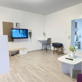 Perfekte 1,5 Wohnung Zentral in Leonberg gegenüber Einkaufzentrum, hotel u gradu 'Leonberg'