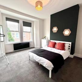 4 bedroom 10 mins to city