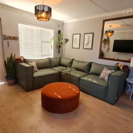 3 Bedroom Beach House with Ocean Views Across the Road from the Beach
