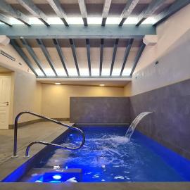 CASA TIO PEGUERO - PISCINA SPA – hotel w mieście San Bartolomé de Pinares