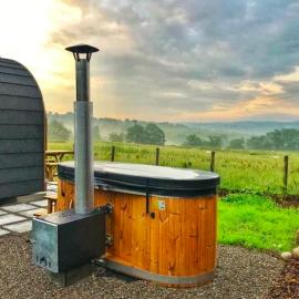 Luxury Glamping Pod - Garthside Farm Holidays، فندق في برامبتون