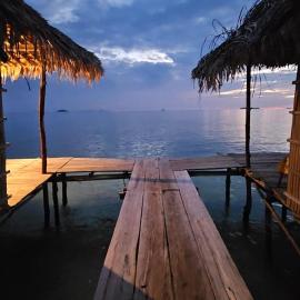 Coco Beach Homestay Raja Ampat, hotel in Waisai