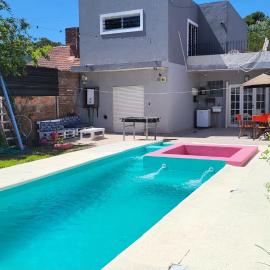 Casa con piscina y jacuzzi en santa clara del mar, hotel in Santa Clara del Mar