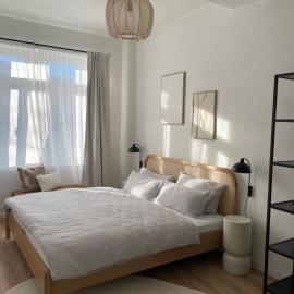 ApartNaest Radeberg - vollausgestattete 1 - bis 4-Zimmer Apartments l 24h Zugang per Code l Check-in Anleitung über Posteingang l Parkplatz auf Anfrage l Frühstück optional, hotel v mestu Radeberg