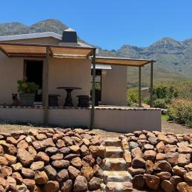 Renewal Retreat Klein Karoo Cottage, hotel a Uniondale