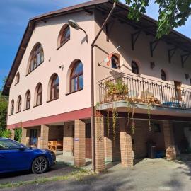 Villa Kasztanowa, hotel Skierniewicében