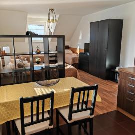 Apartmány 3J, khách sạn ở Trutnov