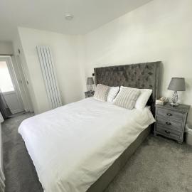 Double Room with Ensuite , Close to Heathrow