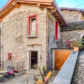Holiday Home Tuschaus by Interhome, hotel v destinaci Domaso