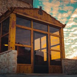 Plaza View Hostel, hotel em Taiyiba