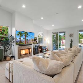 El Paseo Paradise 3BR Desert Oasis with pool & spa