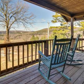 Fish, Hike & Unwind: Getaway in Mountain View!, hotel in Mountain View