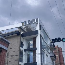 Hotel link، فندق في Chiquinquirá