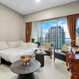 FIRST CLASS 1BR Stylish & Luxurious