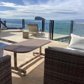 Puri Oka Beach Bungalows โรงแรมในจันดีดาซา