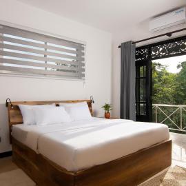 BYLAKE Kandy